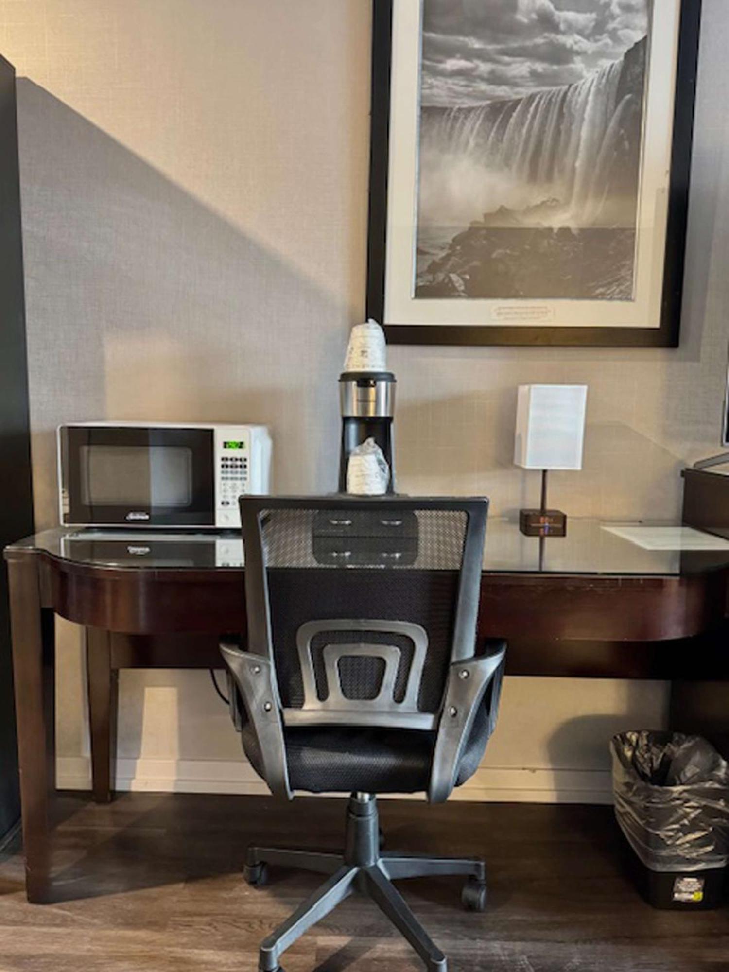 Big Bird Inn Wawa, Surestay Collection By Best Western المظهر الخارجي الصورة