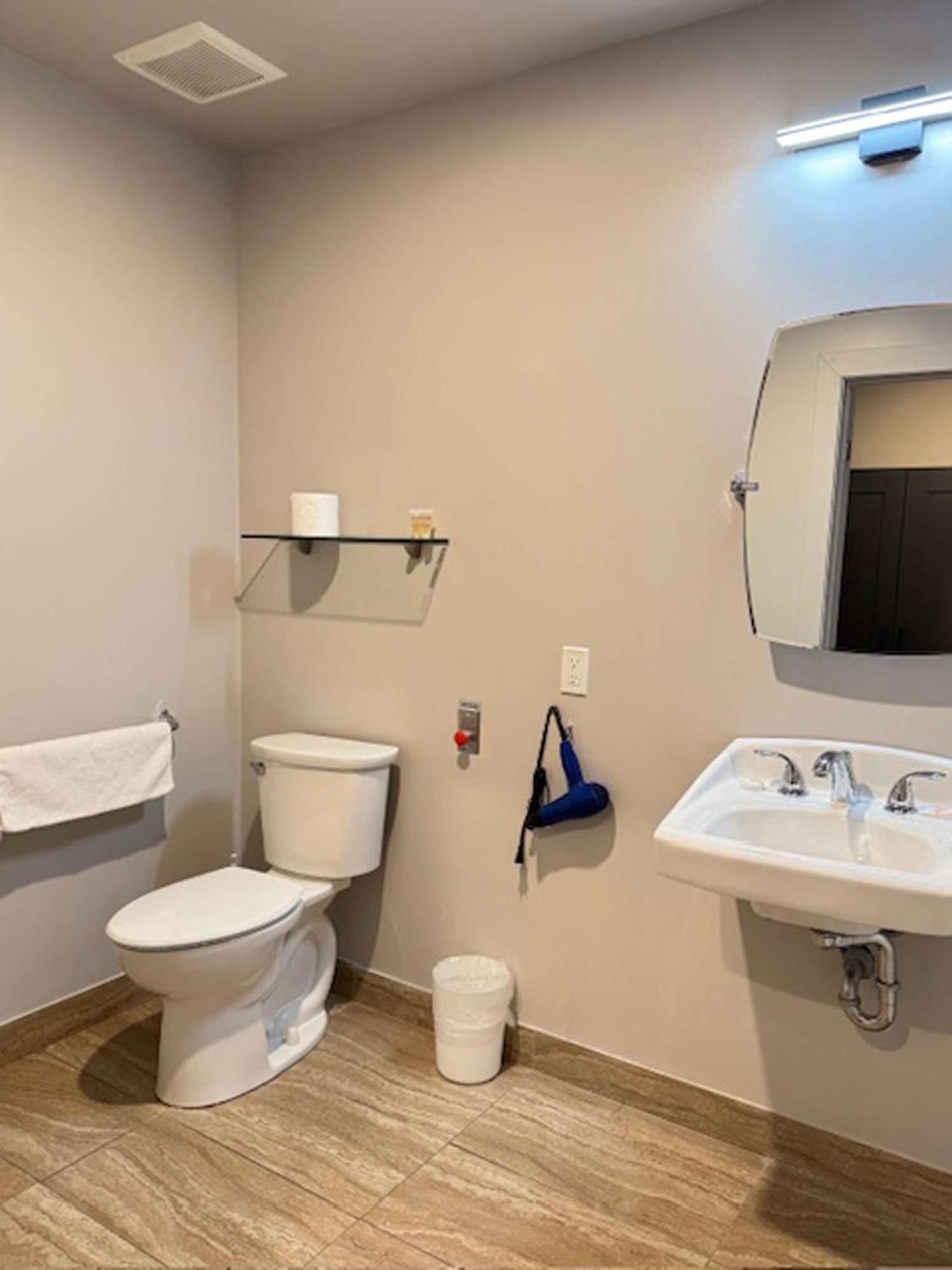 Big Bird Inn Wawa, Surestay Collection By Best Western المظهر الخارجي الصورة