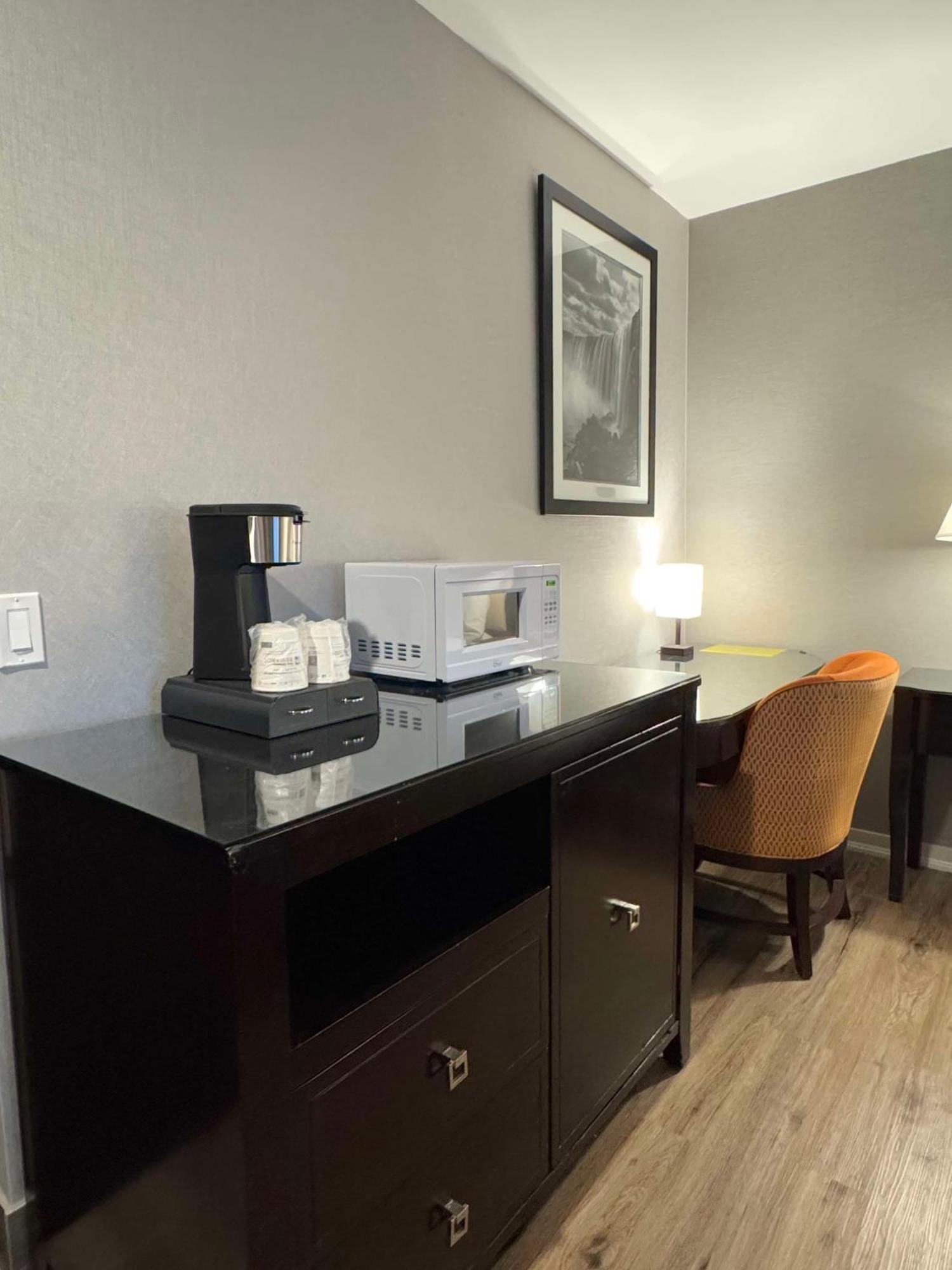 Big Bird Inn Wawa, Surestay Collection By Best Western المظهر الخارجي الصورة
