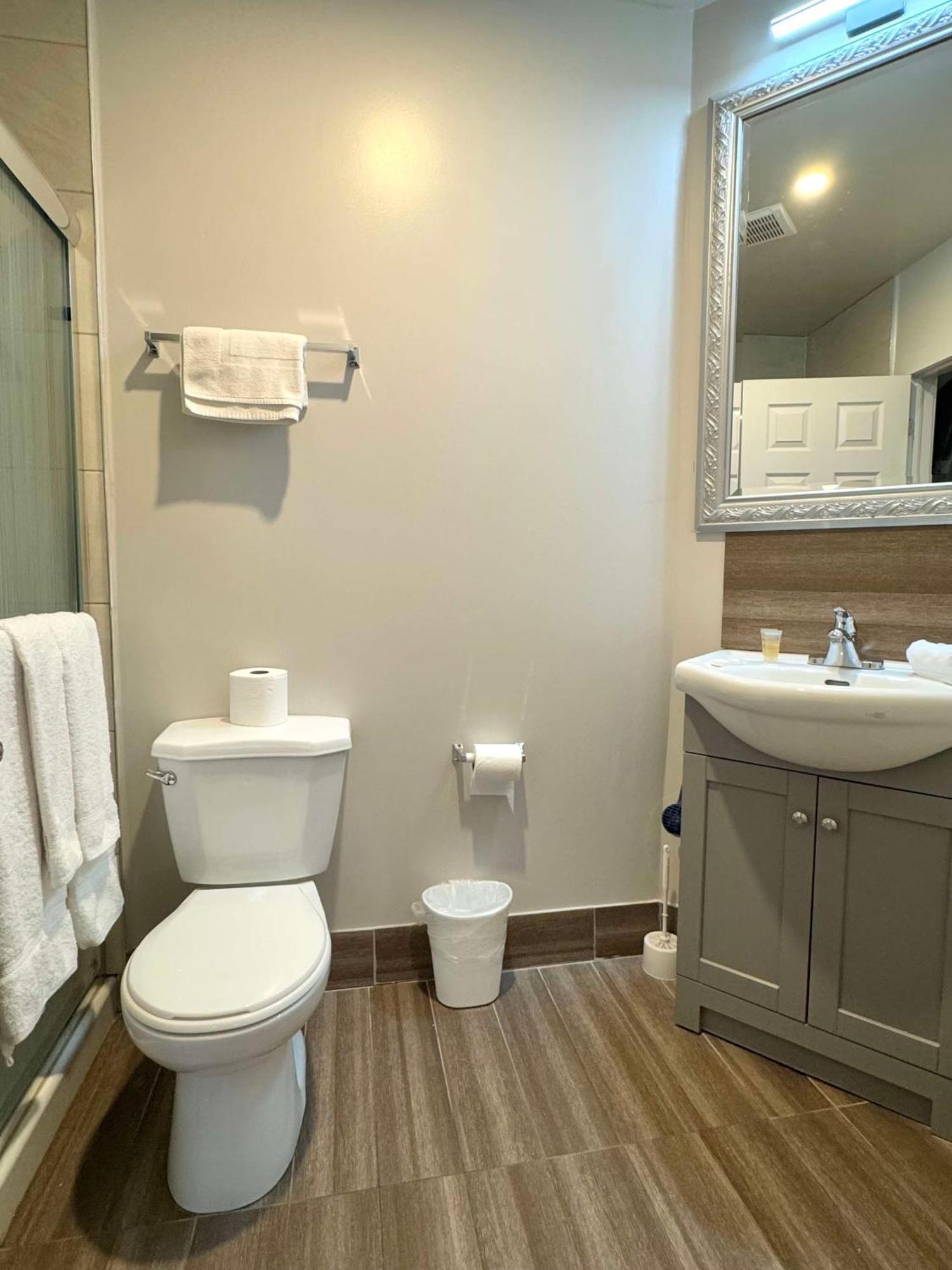 Big Bird Inn Wawa, Surestay Collection By Best Western المظهر الخارجي الصورة
